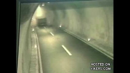 Ужасна Катастрофа В Тунел
