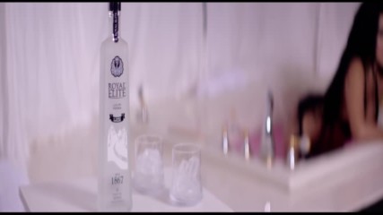 J Alvarez - Rico Suave Official Video