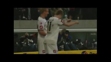 Футболисти танцуват на Руси Телото :d