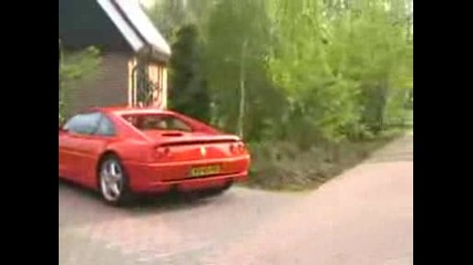 сбирка на Ferrari фенове в Холандия 