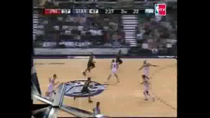 Lou Williams at both ends of the floor