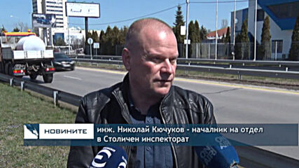 Мият мантинелите на основните булеварди в София