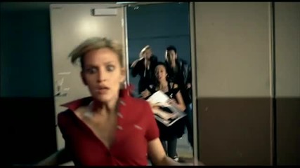 Ashlee Simpson - Outta My Head (ay Ya Ya)