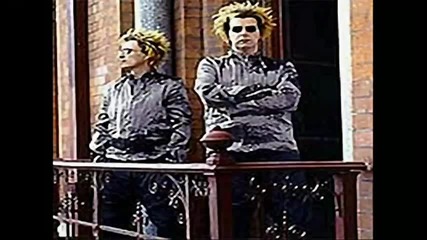 Ретро Песен, Pet Shop Boys - 'paris City Boy'