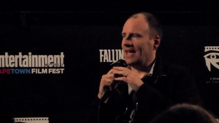 Продуцентът Кевин Фейги промотира филма си Железният Човек 3 (2013)