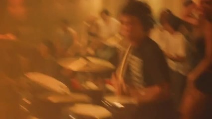 Maroon 5 - Give A Little More 