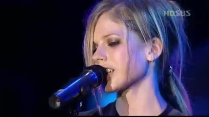 Avril Lavigne - Nobodys Home Live in Korea 2004 Hd