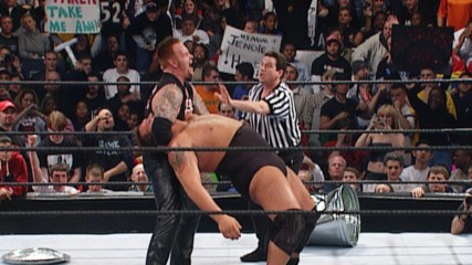 The Undertaker vs. Big Show - Hardcore Championship Match: SmackDown, Jan. 3, 2002