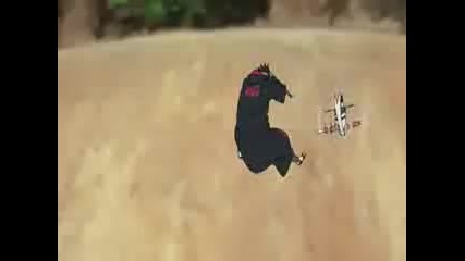 Killer Bee vs Sasuke 