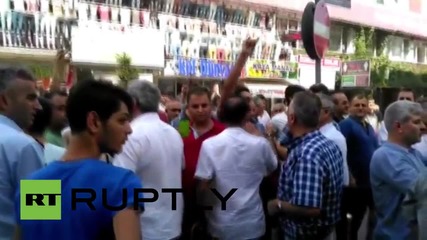 Turkey: Protesters ransack HDP office, burn party materials