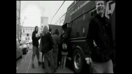 Bullet For My Valentine - Hearts Burst Into Fire {{ }} 