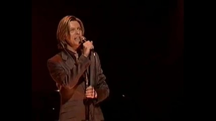 David Bowie - Life on Mars ( Live at Yahoo Awards)
