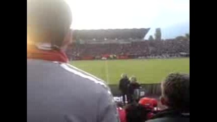Publikata Blagodari Na Igrachite Na Cska 