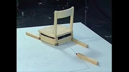 Стол,който се сглобява сам