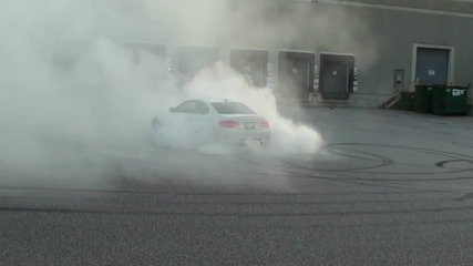 2008 bmw e92 m3 burout drifting 