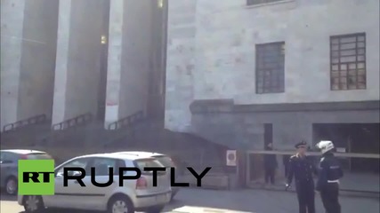 Italy: FIRST IMAGES after defendant shoots and kills witness against him in court