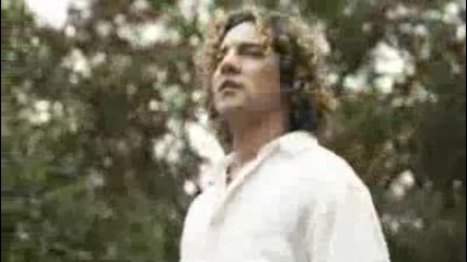 Miley Cyrus y David Bisbal - When I look at you