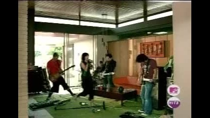 Ashlee Simpson - Shadow