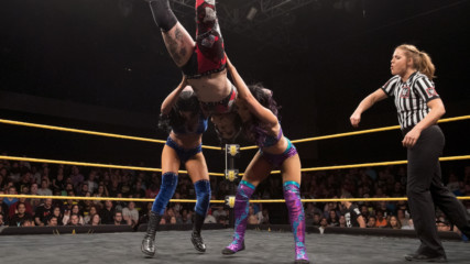 Руби Райът & Ники Крос срещу Пейтън Роус & Бели Кей: WWE NXT, 13 Септември 2017