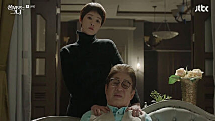 Woman of dignity E14