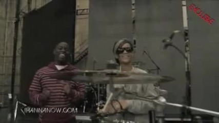 Rihanna Gets a Drum Lesson from Travis Barker for her Last Girl on Earth Tour 