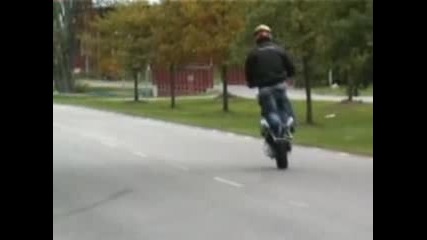 Yamaha Slider Wheelie Stunt 