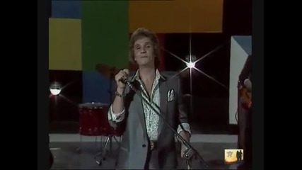 Roberto Carlos - Cama y mesa