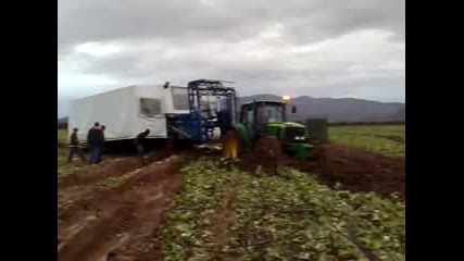 John Deere zakasal v kalta