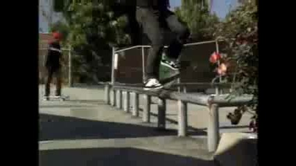 Daewon Song (Dvs Skate More)