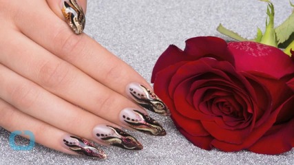 RIP Nail Art: The Newest Manicures Are Painted With Off-Center Neutrals