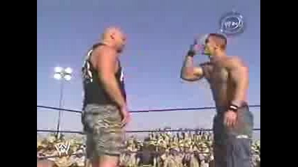 Stone Cold Steve Autin Прави Зашеметил На John Cena