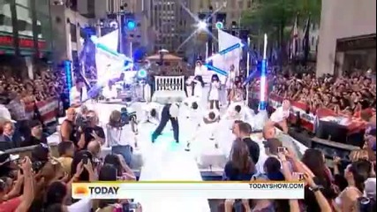 Lady Gaga - Alejandro ( Live @todays Show) 