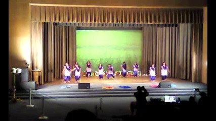 Bhangra Tracy girls