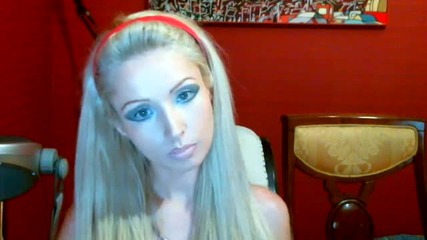 Valeria Lukyanova lips, the lesson to increase lip