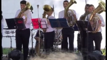 Младите Берковци откриха фестивала на Сватбарската Радичкова Духова Музика(9.09.2017г)!!!