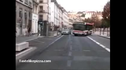 Предизвикване на Автобусна Катастрофа 