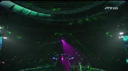 (hd) F(x) - Electric Shock ~ Sbs Love Sharing Concert (11.11.2012)
