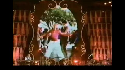Britney Spears - Baby One More Time(live in Hawaii)