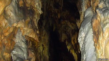 Разходка до Ягодинската пещера