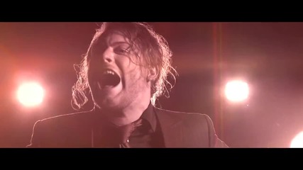 Текст и Превод Asking Alexandria - The Death of Me (official Music Video)