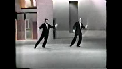Gene Kelly - Shall we Dance 