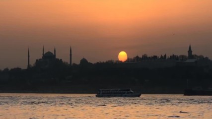 Dj Volkan Uca Merih Gurluk - Istanbul Consoul Trainin Jayworx Remix Official Video