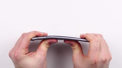 iphone 6 Plus се огъва лесно