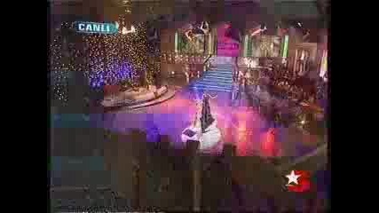 Ebru Gundes ami1 