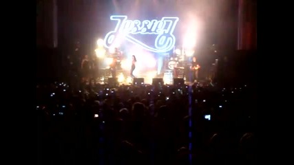 Jessie J - Price Tag ^ Stand up tour at O2 Academy Glasgow (good quality) 