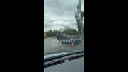 Кола се обърна по таван на бул. „Ботевградско шосе“, движението е блокирано