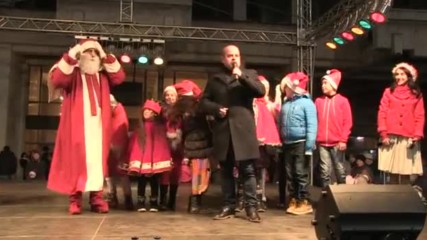 Русе светна коледната си елха (ВИДЕО+СНИМКИ)