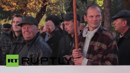 Ukraine: Protesting farmers urge Kiev to maintain ban on sale of arable land