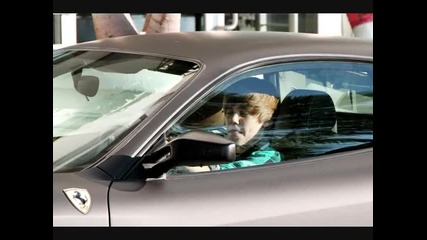 Justin Bieber kara Ferrari F430 :p (mno e sladuk) 