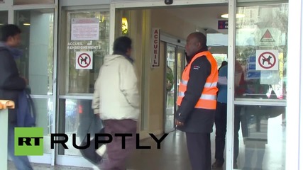 France: Crowds of people queue up outside Paris hospital to give blood